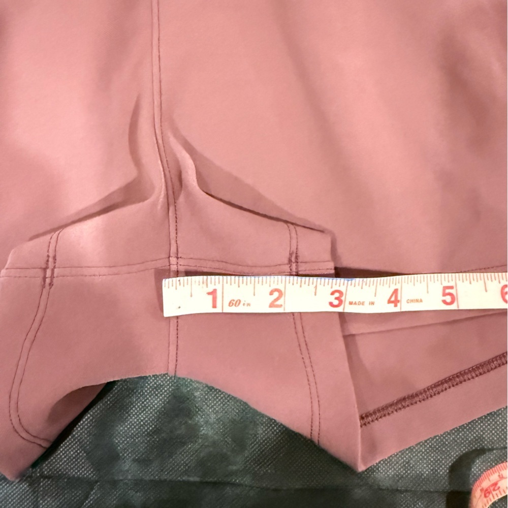 🔥Lululemon Drawstring High-Rise Shorts - Plum Size 4 🔥 - Picture 4 of 6